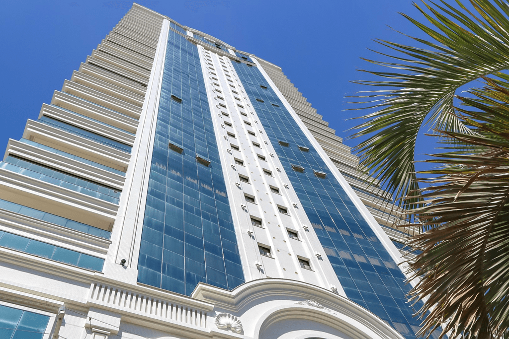 Edifício Paramount Apto 1601 — foto 1