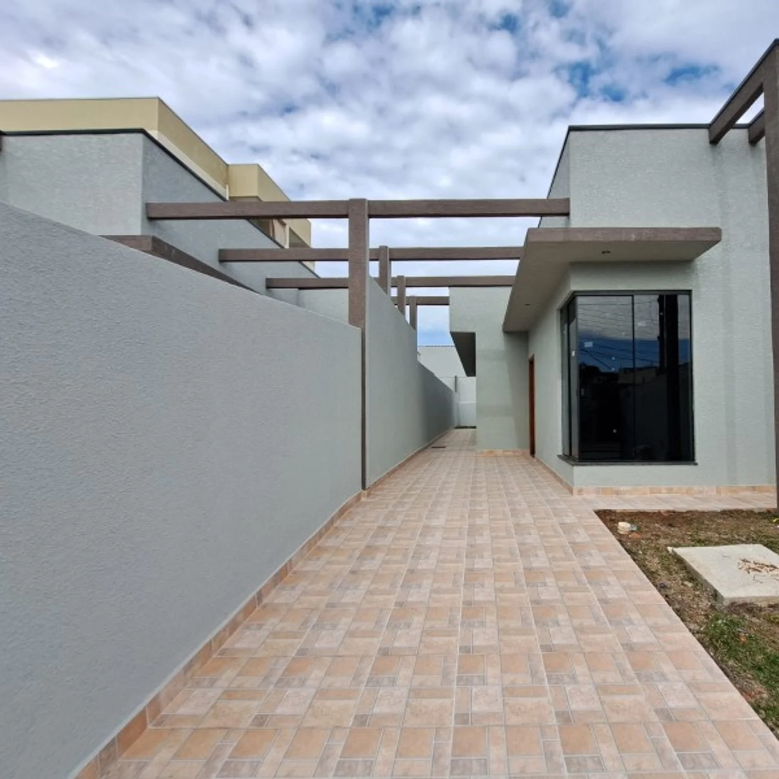 Casa 3 dorms com suíte e terreno de 195m² no Passaúna