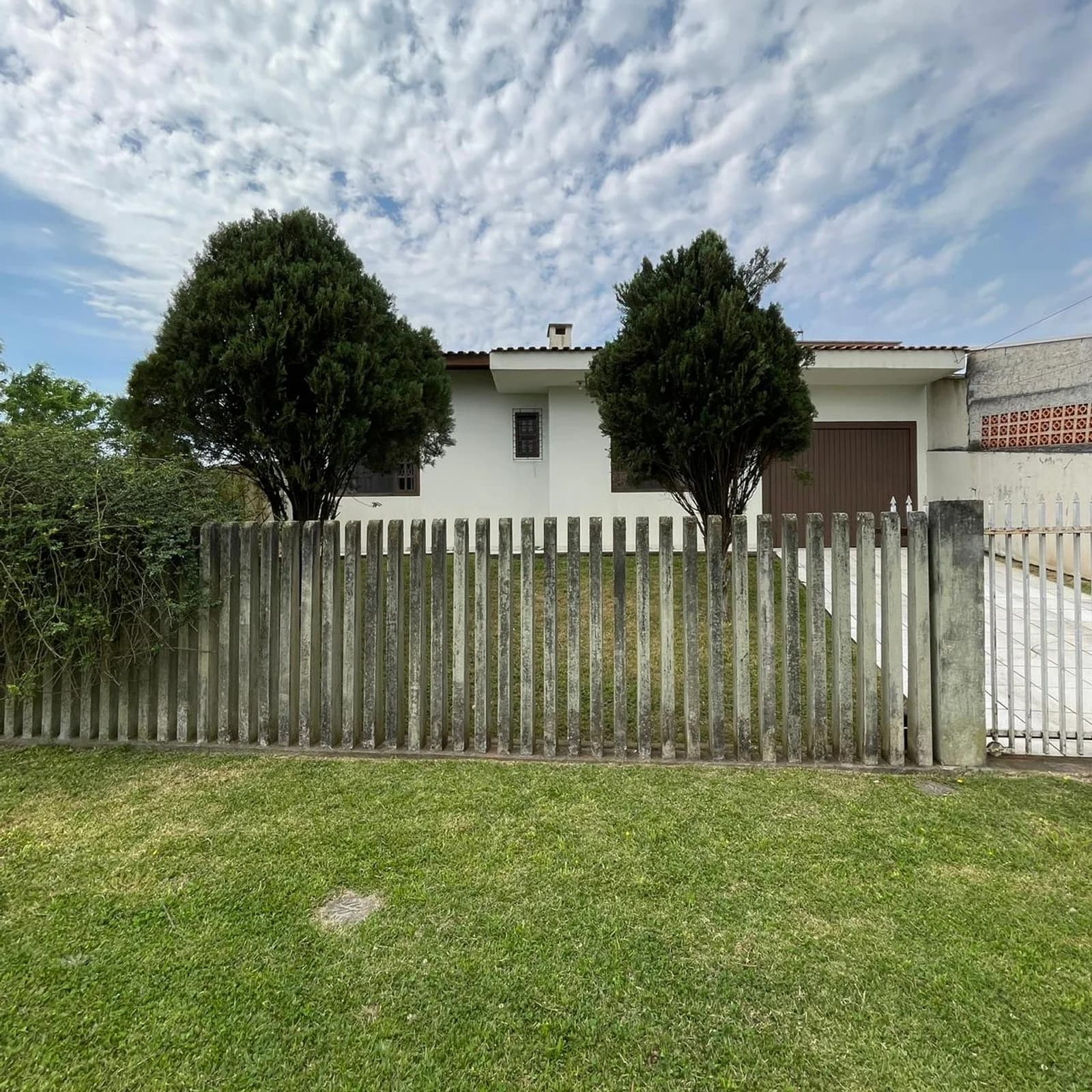 Casa 2 quartos com suíte e terreno de 362 m² no Capela Velha, Araucária