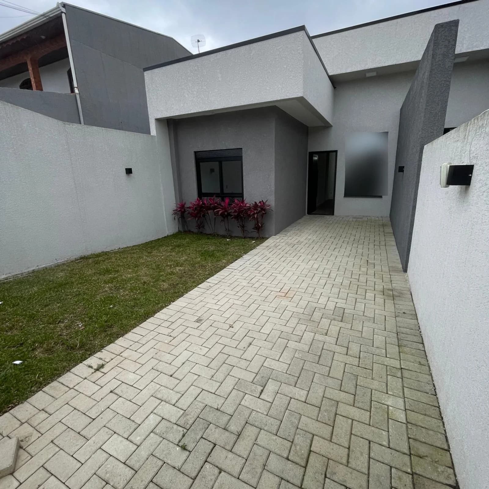 Casa nova 3 quartos com suíte e churrasqueira no Cachoeira, Araucária