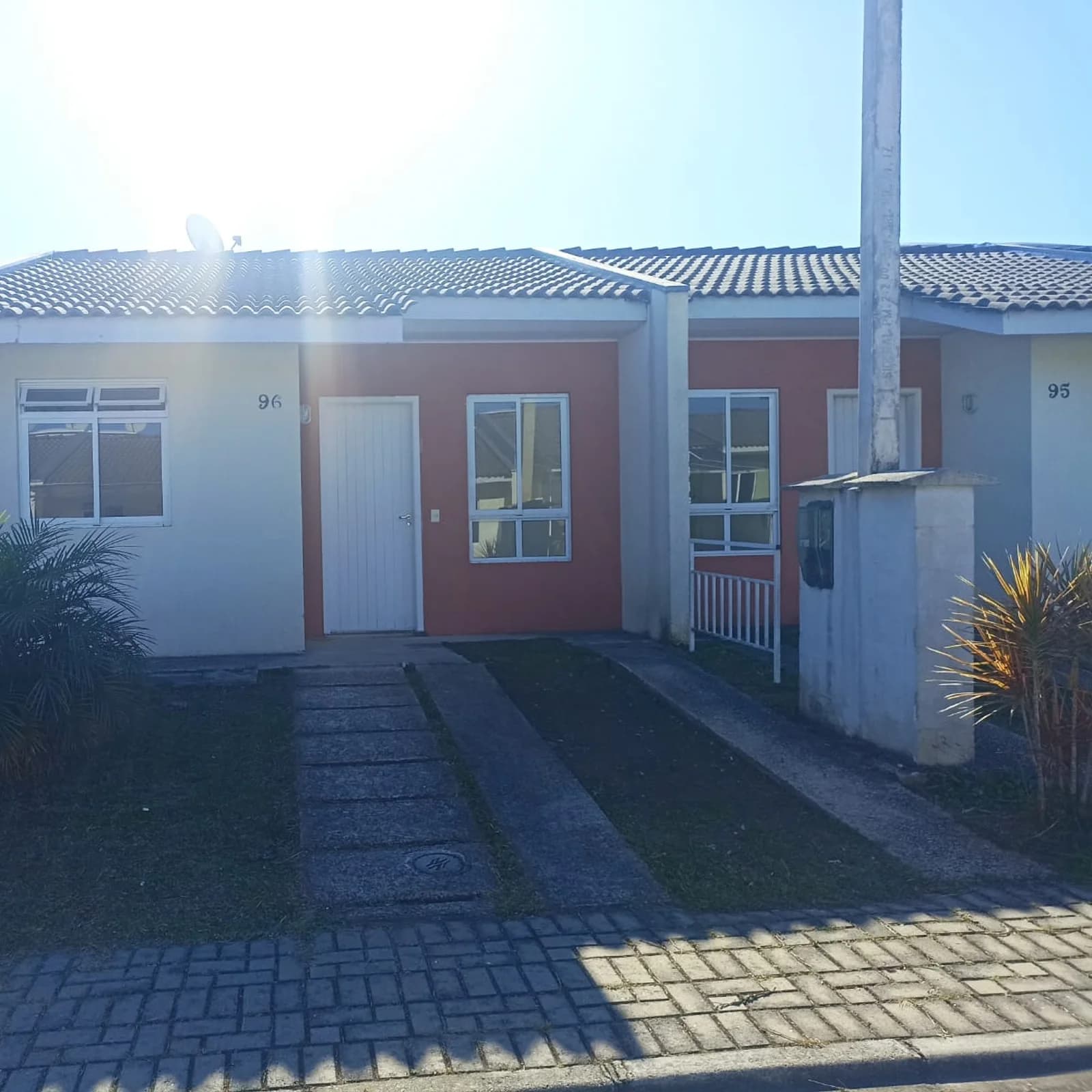 Casa 2 quartos com quintal no Residencial dos Girassóis, Capela Velha, Araucária